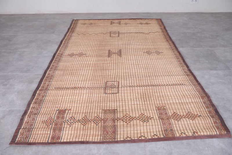 Tuareg rug 5.6 X 9.4 Feet