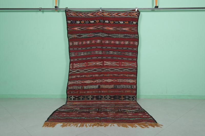 Handwoven Kilim Rug 4.9 FT x 9.6 FT – Moroccan Artistry