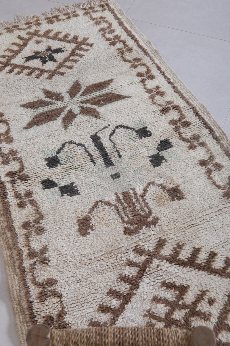 Moroccan berber rug 2.7 X 5.9 Feet - Boucherouite Rugs