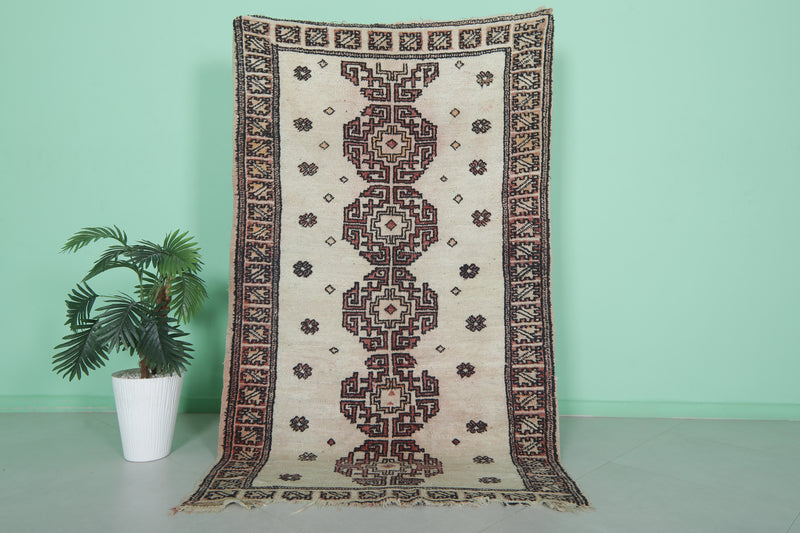 Moroccan Rug Trellis 4.2 x 7 ft | Handcrafted Cream & Geometric Pattern