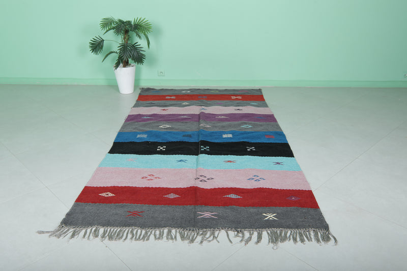 Handwoven Berber Kilim Rug 4.7 FT x 8.4 FT - Colorful Geometric Design