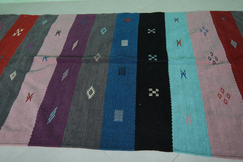 Handwoven Berber Kilim Rug 4.7 FT x 8.4 FT - Colorful Geometric Design