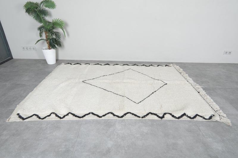 Handmade Moroccan Rug – Minimalist Berber Wool 5.3x7.6 FT