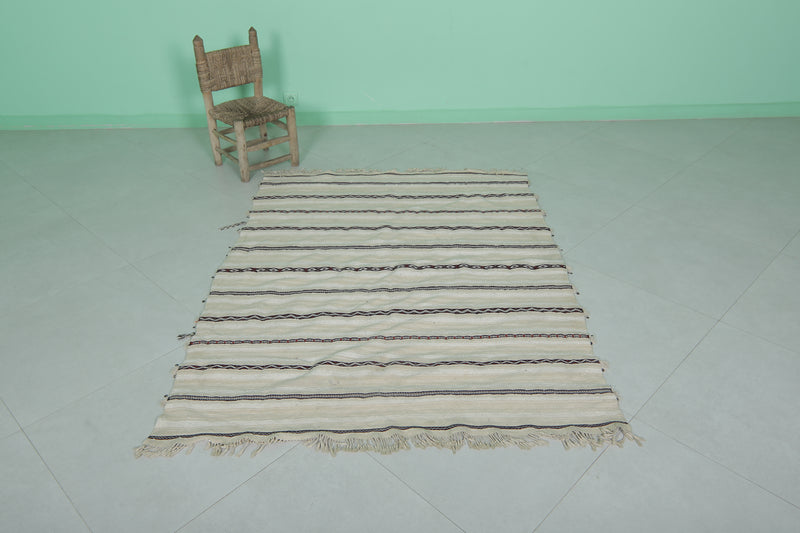 Stripe berber rug 4.3 FT X 5.6 FT ﻿