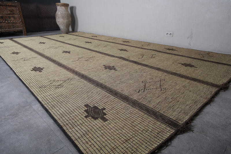 Tuareg rug 8.9 X 15.5 Feet