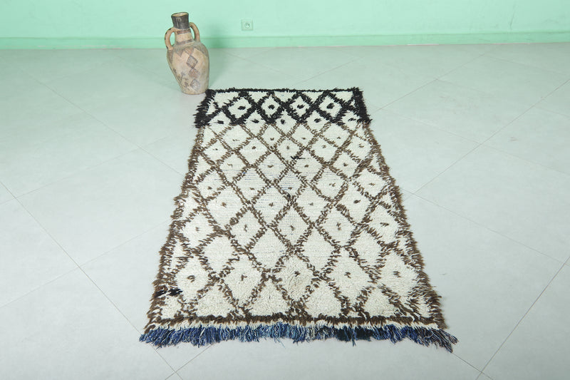 Handmade Berber Rug – Tribal Diamond Motif 2.9 x 5.8 ft