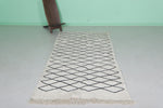 Vintage handmade moroccan berber rug 4.1 FT X 8 FT