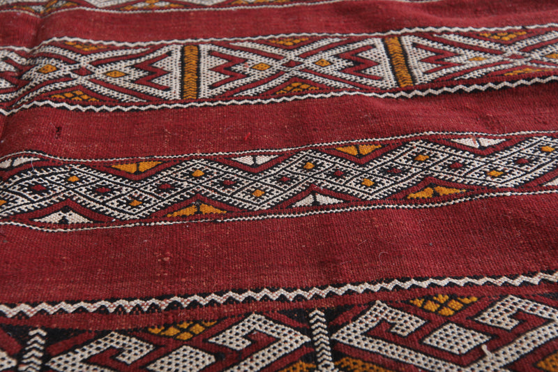 Bohemian Kilim Rug - 5.5 FT X 10.6 FT | Handwoven Moroccan Carpet