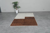 Beni Ourain Moroccan Rug - 4.7 x 8 ft | Handwoven Two-Tone Charm