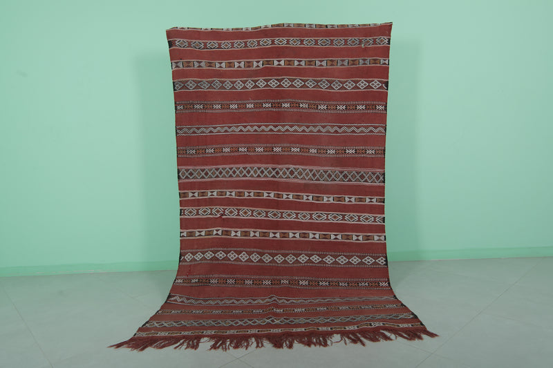 Handwoven Moroccan Rug - 4.7 FT X 8.1 FT | Traditional Berber Design