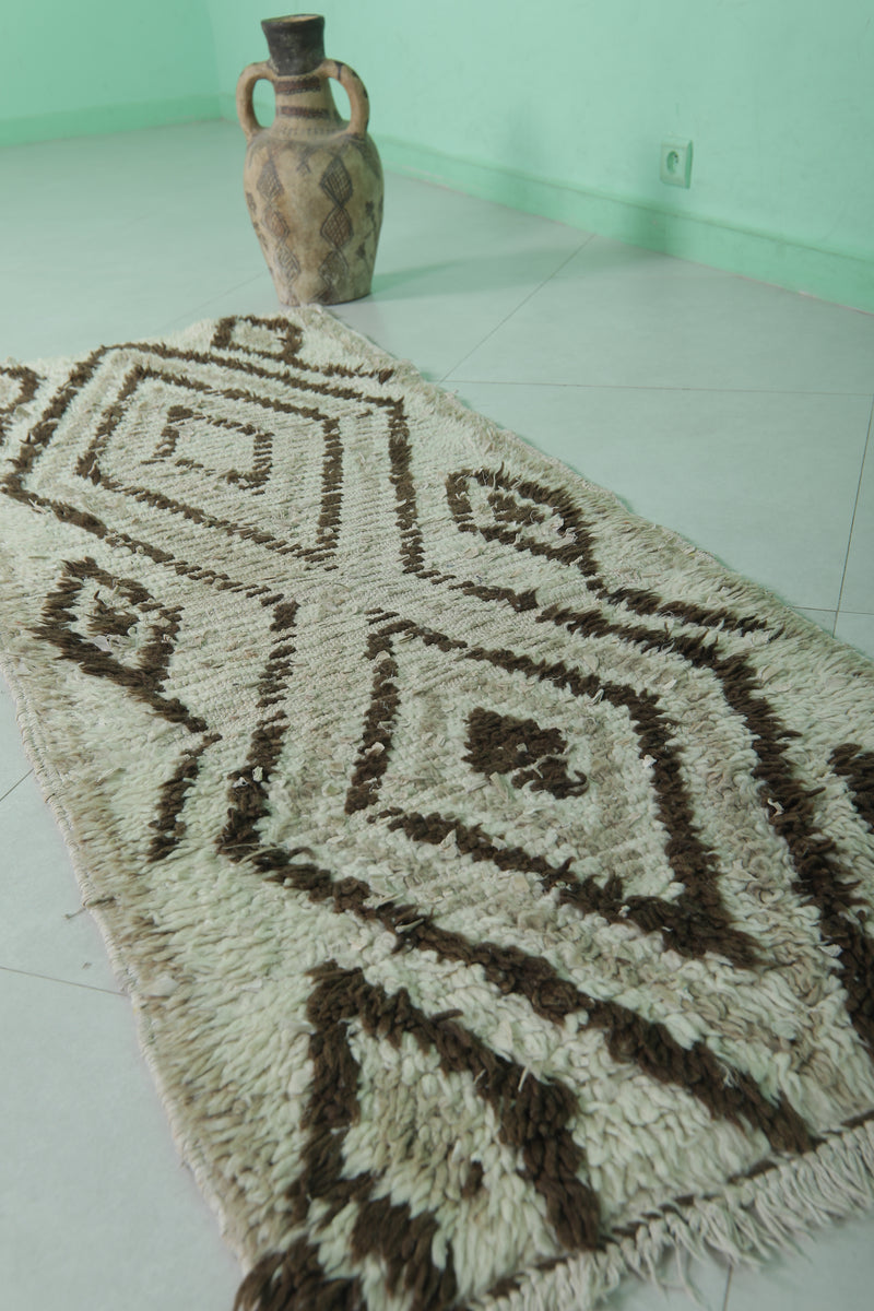 Handmade Berber Rug – Geometric Diamond Pattern 2.1 x 5.8 ft