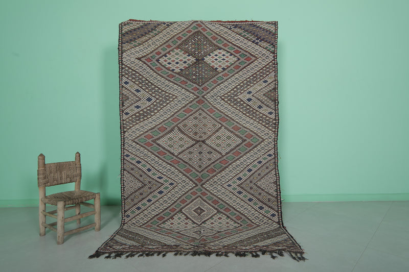 Handwoven Moroccan Rug - Geometric Design 4.5x7.4 ft