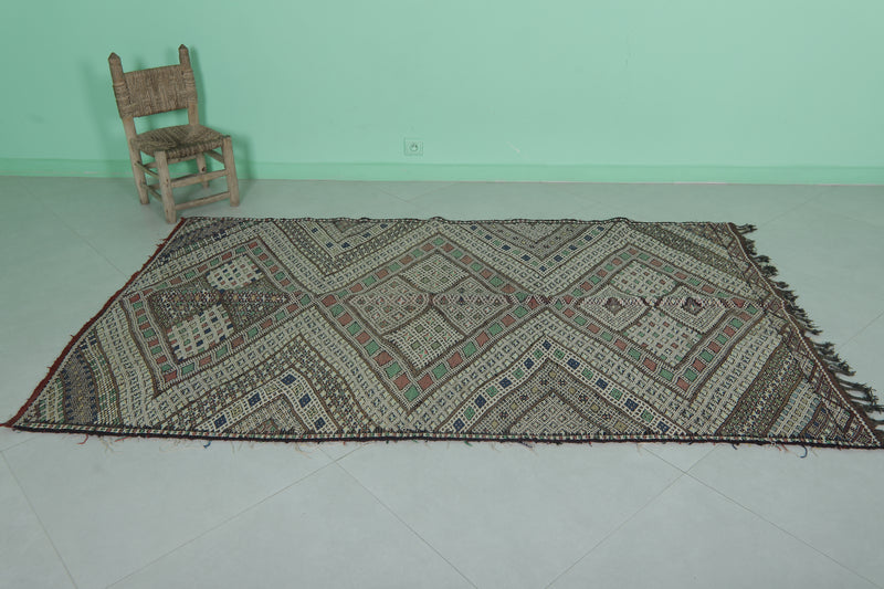 Handwoven Moroccan Rug - Geometric Design 4.5x7.4 ft