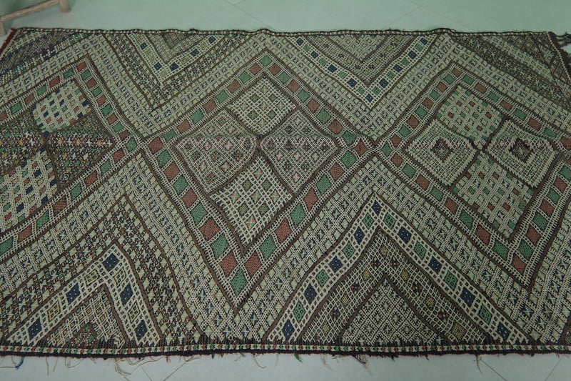 Handwoven Moroccan Rug - Geometric Design 4.5x7.4 ft