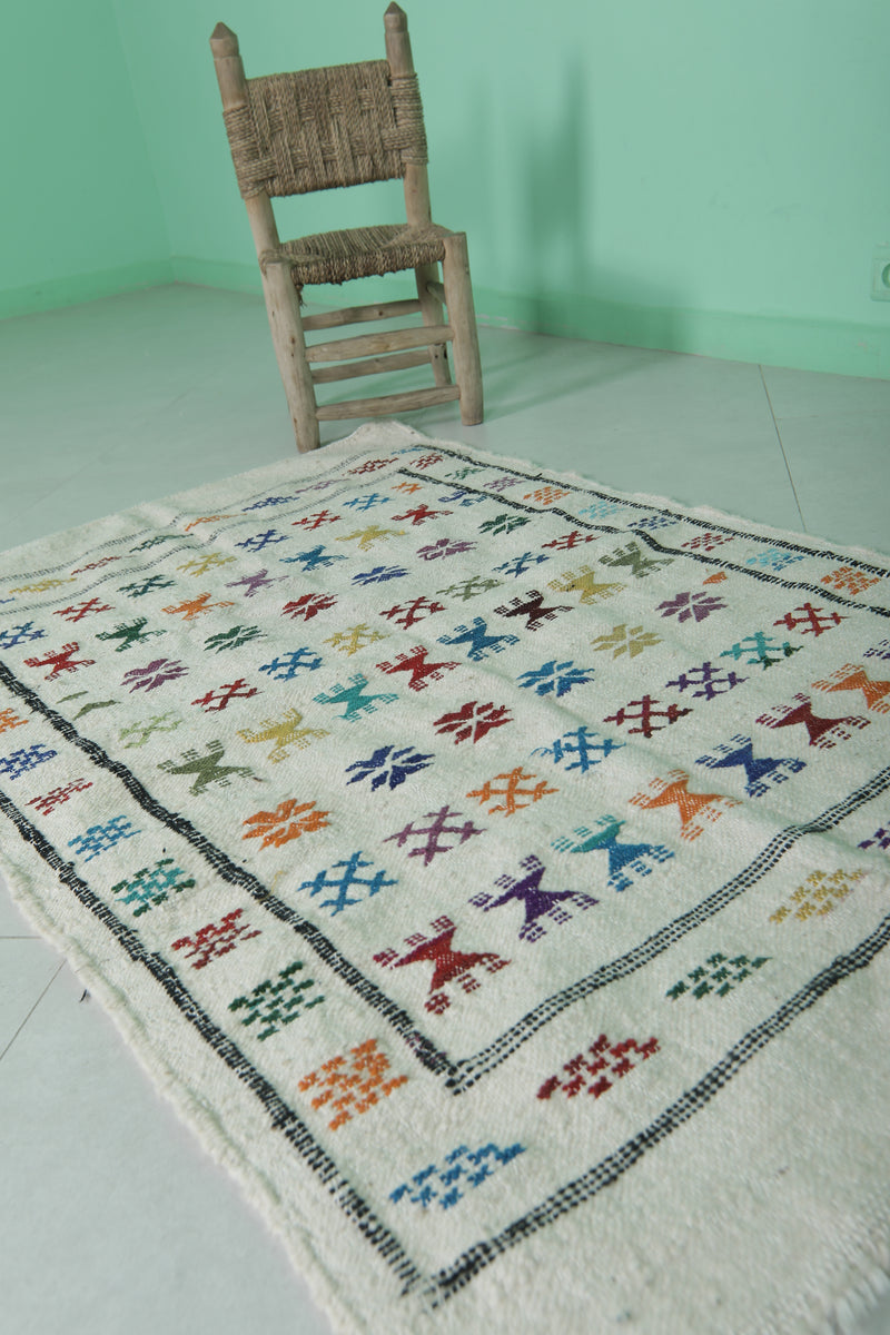 Vintage Moroccan Berber Kilim Rug 3 FT X 4.9 FT - Handwoven Heritage