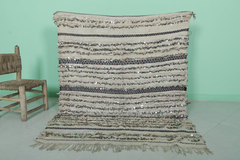 Tribal Berber Wedding Blanket - 4 FT x 4.9 FT | Handwoven Elegance