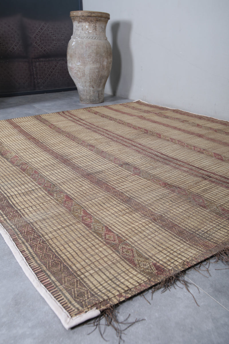 Tuareg rug 6.8 X 8.6 Feet