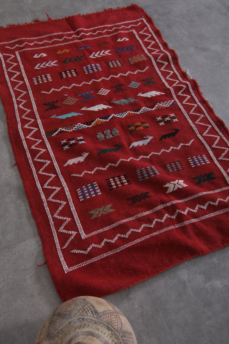 Red Vintage Handwoven Kilim Rug 3.1 FT X 5 FT - Traditional Elegance