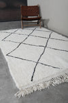 Modern Moroccan Rug - 5 x 7.8 ft | White with Black Diamond Pattern