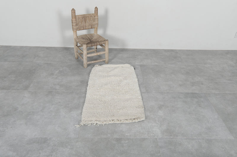 Handmade Beni Ourain Rug 1.7 x 3.2 ft – Simple Beige Wool Carpet