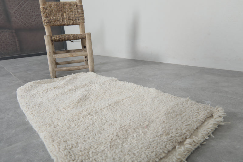 Handmade Beni Ourain Rug 1.7 x 3.2 ft – Simple Beige Wool Carpet