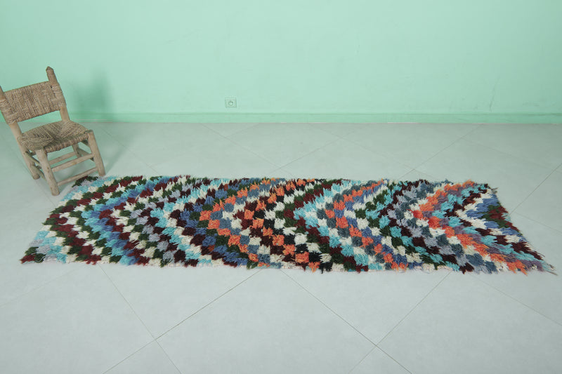 Vintage Handmade Moroccan Rug – Vibrant Chevron Pattern 2.3 x 7.9 ft