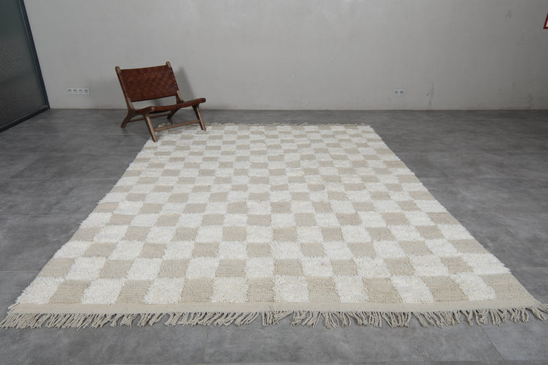 Elegant Beige and White Moroccan Rug - 7.9 x 9.8 Feet