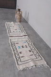 Moroccan berber rug 1.6 FT X 6.1 FT - 