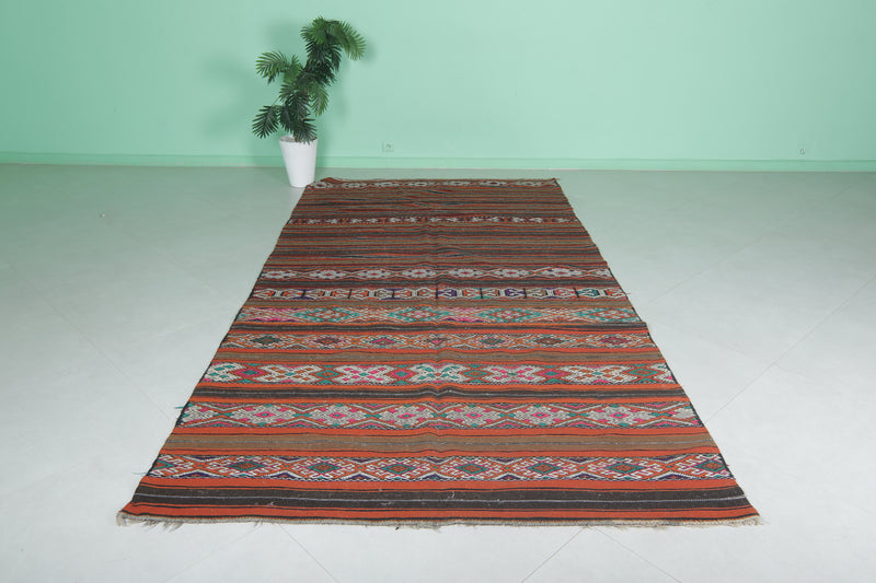 Large Handwoven Moroccan Kilim Rug - 5.6 FT × 10.9 FT