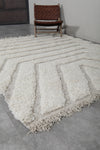 Moroccan Wool Rug - 6.8 x 8 Feet | Ivory Chevron Pattern