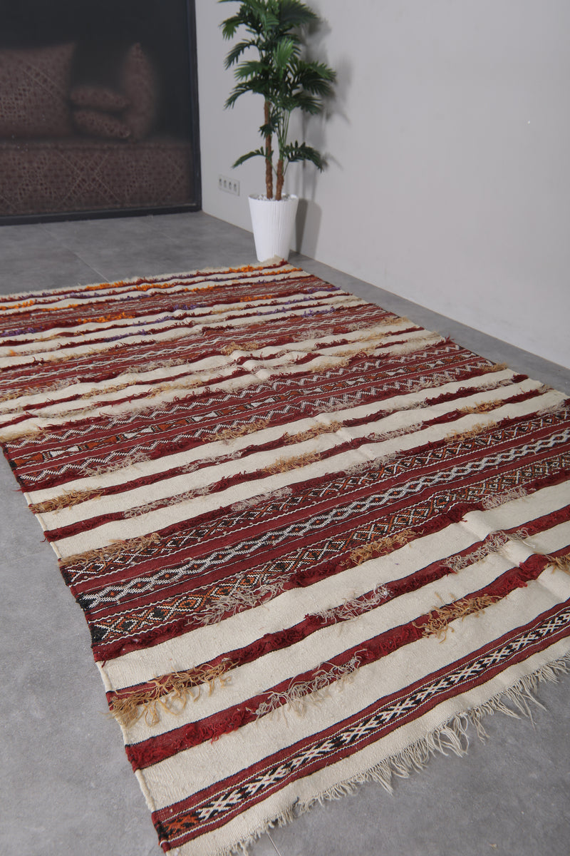 Vintage Berber Blanket - 5.3 FT x 8.3 FT | Handwoven Moroccan Rug