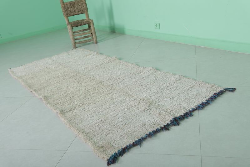 Elegant Moroccan Rug 2.7 x 7 FT - Minimalist Handwoven Style