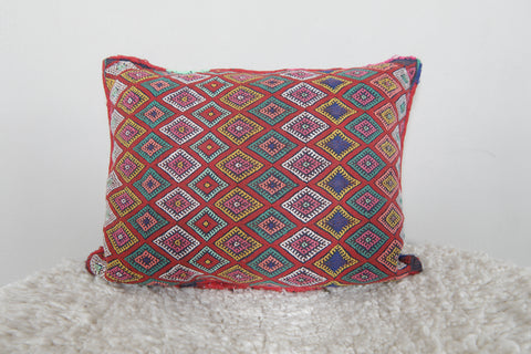 Vibrant Moroccan Kilim Pillow with Diamond Patterns - 13.3 x 18.1 Inches