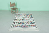 Colorful Moroccan rug 3.2 FT X 5.1 FT