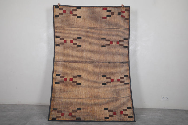 Tuareg rug 4.9 X 7.1 Feet