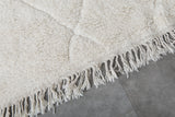 Elegant Moroccan Rug - 6.5 x 9.5 ft | White Diamond Pattern with Fringe