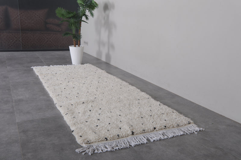 Runner Moroccan Rug - 3.1x8.2 FT | Handwoven Dotted Carpet