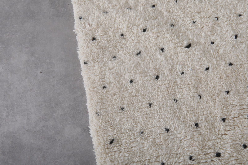 Runner Moroccan Rug - 3.1x8.2 FT | Handwoven Dotted Carpet