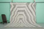 Bold Moroccan Rug - 8 x 9.1 ft | Gray & White Geometric Pattern