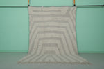 Elegant Moroccan Rug - 6.8 x 9.7 ft | Soft Gray & White Geometric Pattern