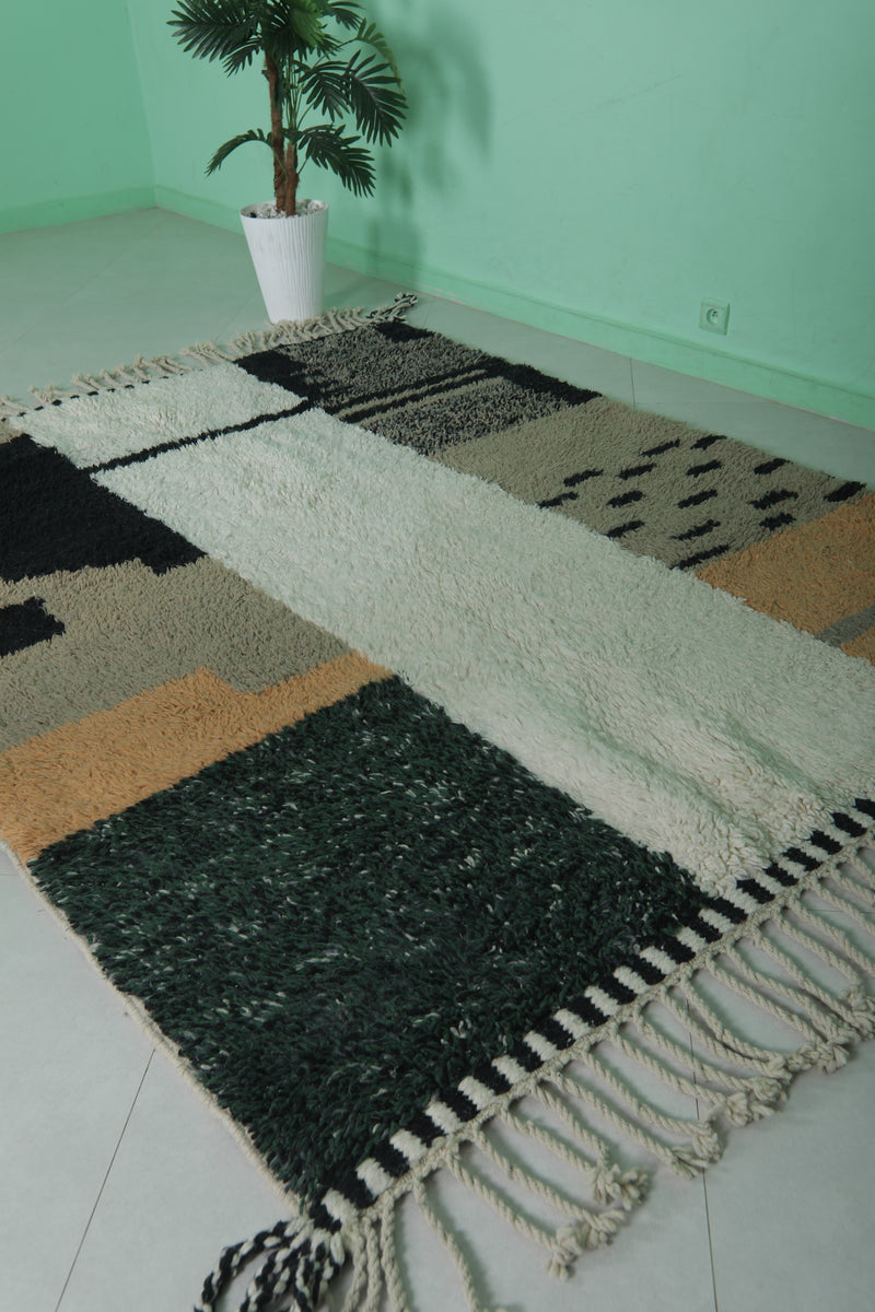 Moroccan Berber Rug - 6 x 7.7 Feet | Handwoven Abstract Wool Carpet