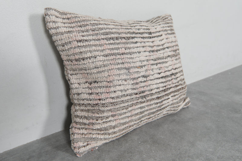 Handwoven Moroccan Wool Pillow - 16.1 x 20 Inches - kilim pillow