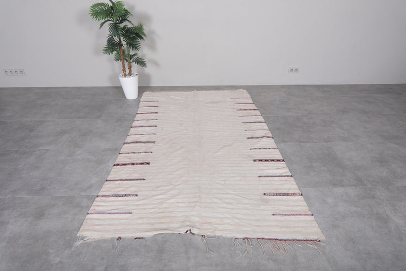 Handwoven Kilim Rug 4.9 FT X 7.8 FT – Artisan Craftsmanship