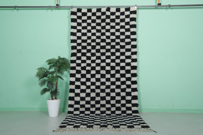 Checkered Moroccan Rug - 4.3 x 9.5 ft | Handwoven Bold Design