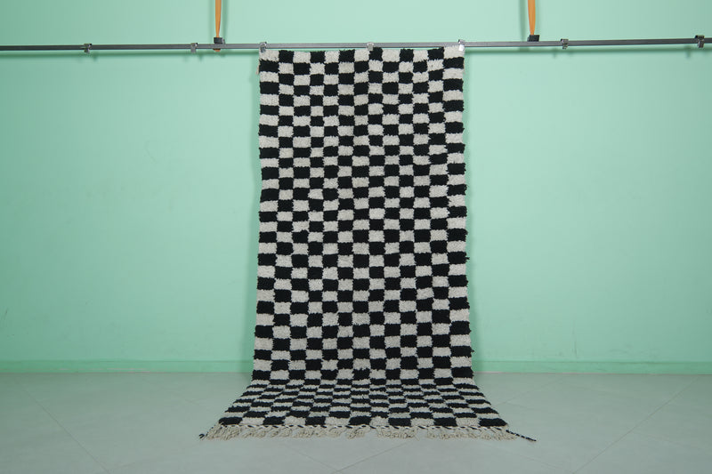 Checkered Moroccan Rug - 4.3 x 9.5 ft | Handwoven Bold Design