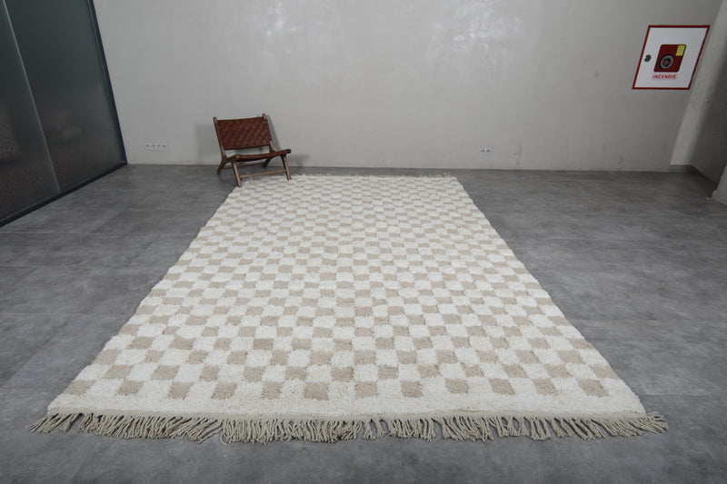 Large Moroccan Rug - 8.2 x 12.4 ft | Neutral Checkered Pattern