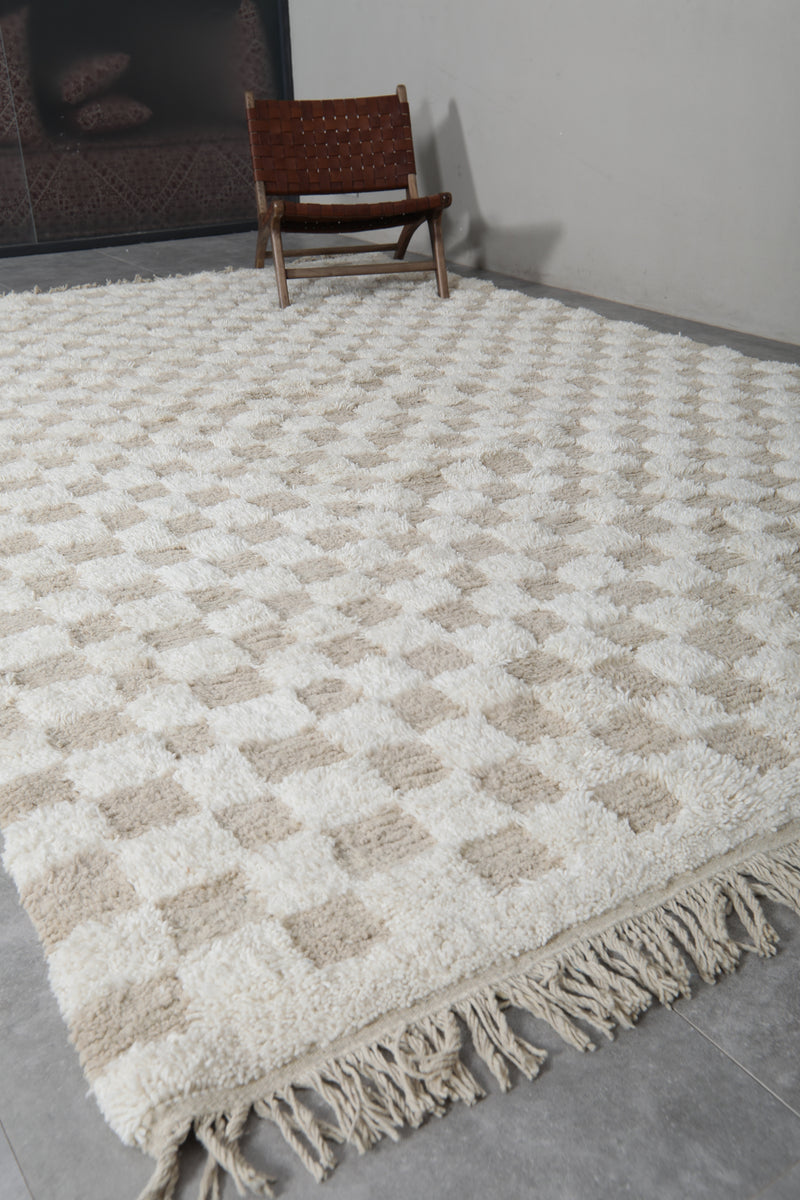 Large Moroccan Rug - 8.2 x 12.4 ft | Neutral Checkered Pattern