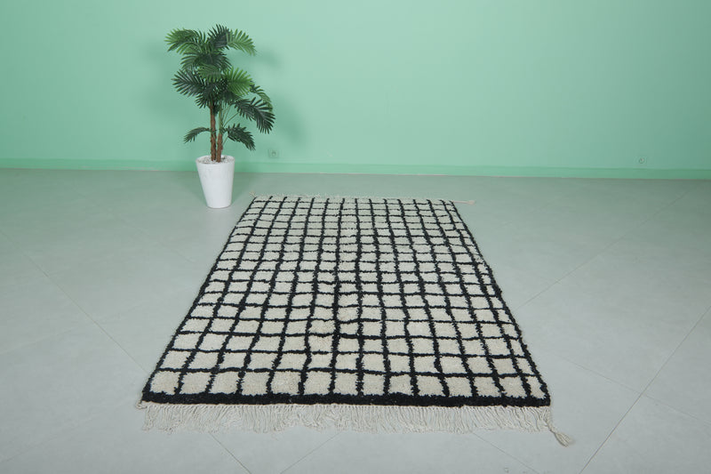 Moroccan Berber Rug - 4.6 x 7.1 Feet | Geometric Handwoven Carpet