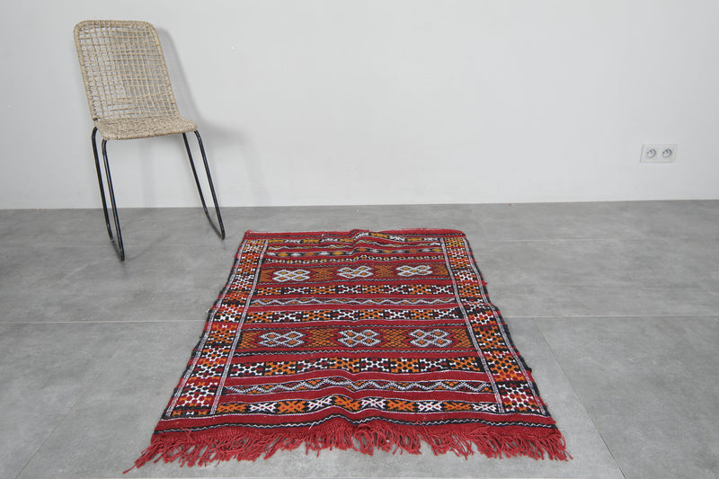 Handwoven Moroccan rug 2.8 FT X 3.9 FT