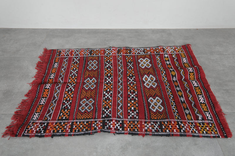 Handwoven Moroccan rug 2.8 FT X 3.9 FT